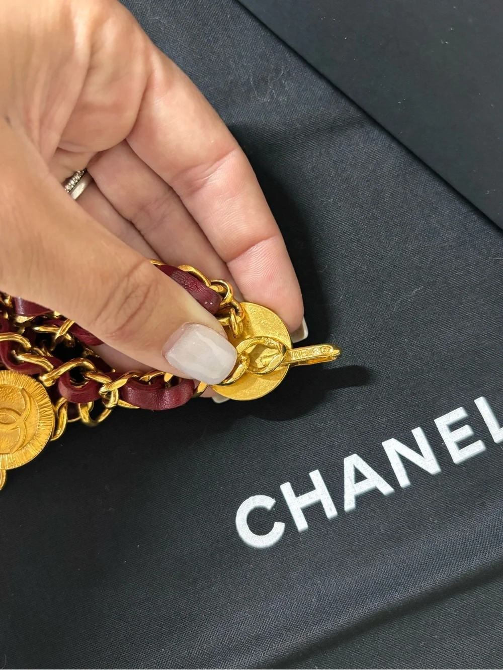 Authentic CHANEL 1984 Vintage burgundy leather triple chanel belt 83cm